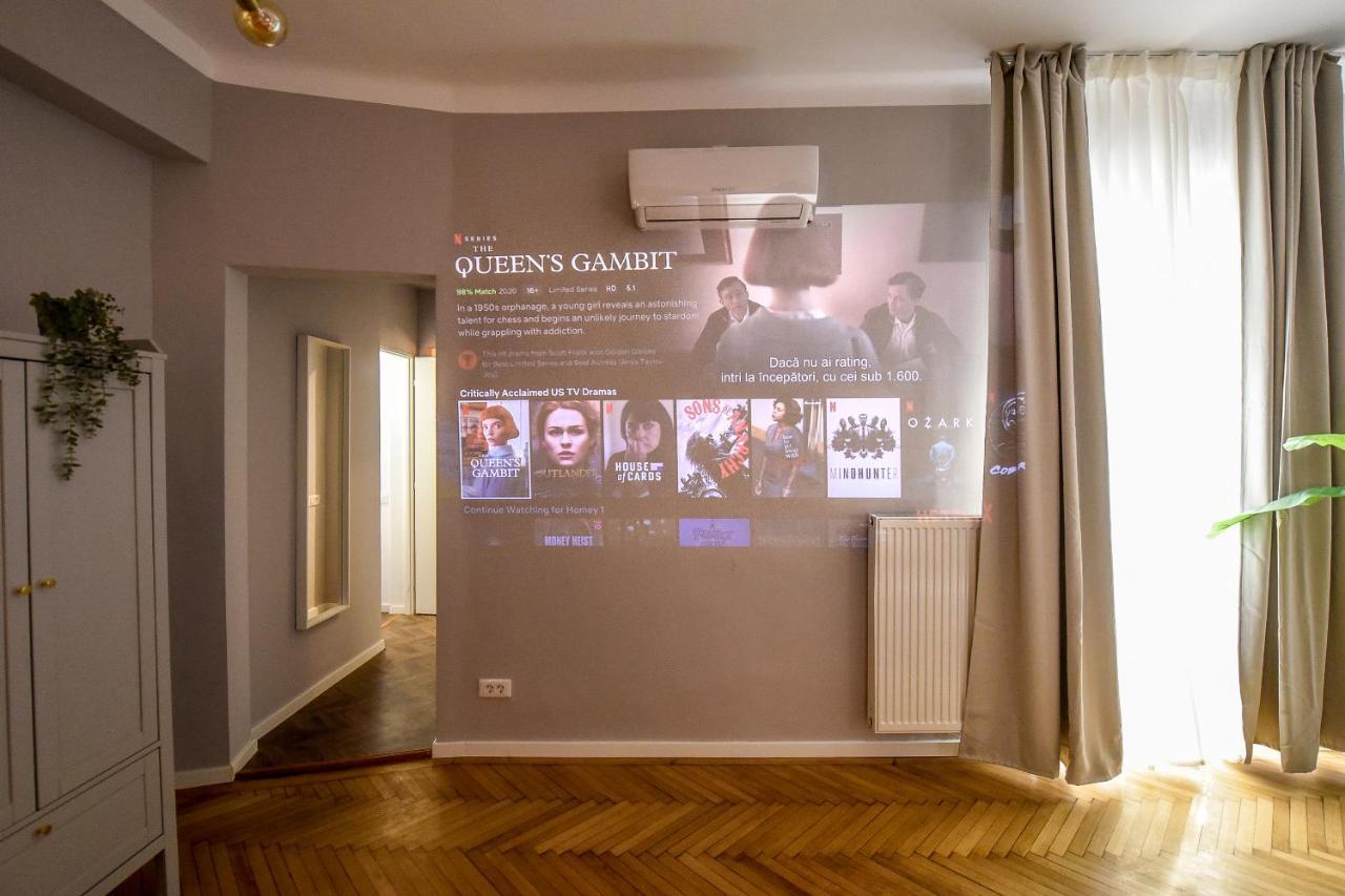 Modern Stay - Central Studios With Wall Projector Near Radisson Bucureşti Ngoại thất bức ảnh