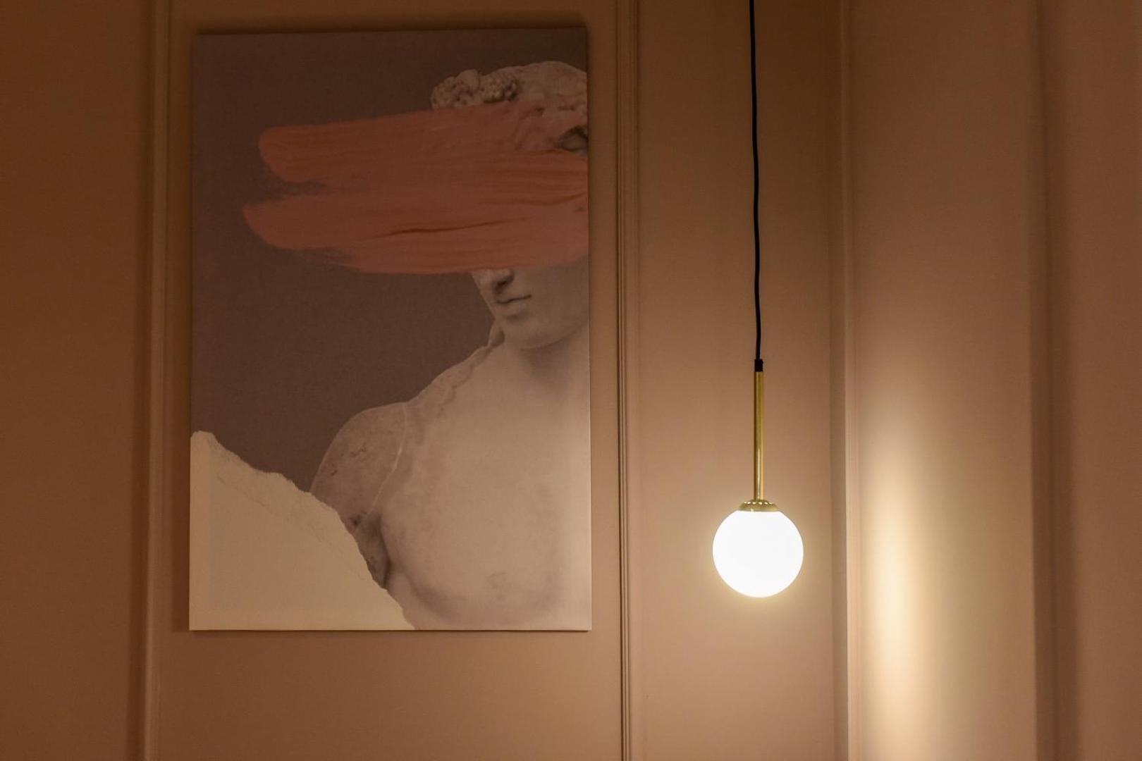 Modern Stay - Central Studios With Wall Projector Near Radisson Bucureşti Ngoại thất bức ảnh